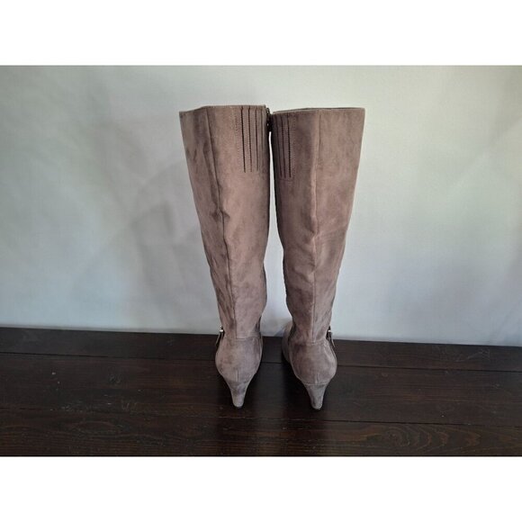 Bella Vita Sasha Gray Faux Suede Knee Boots/NWOB, Sz. 11N - Picture 6 of 9
